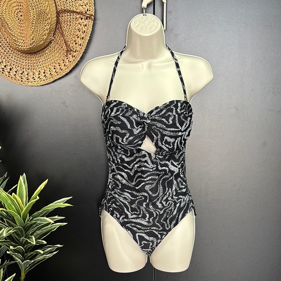 Loft Beach Ripple Twist Bandeau keyhole,removable strap, side ruching swimsuit - Picture 1 of 13